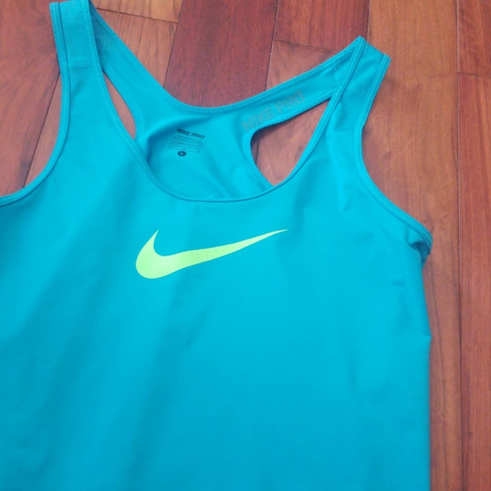 Nike tank top